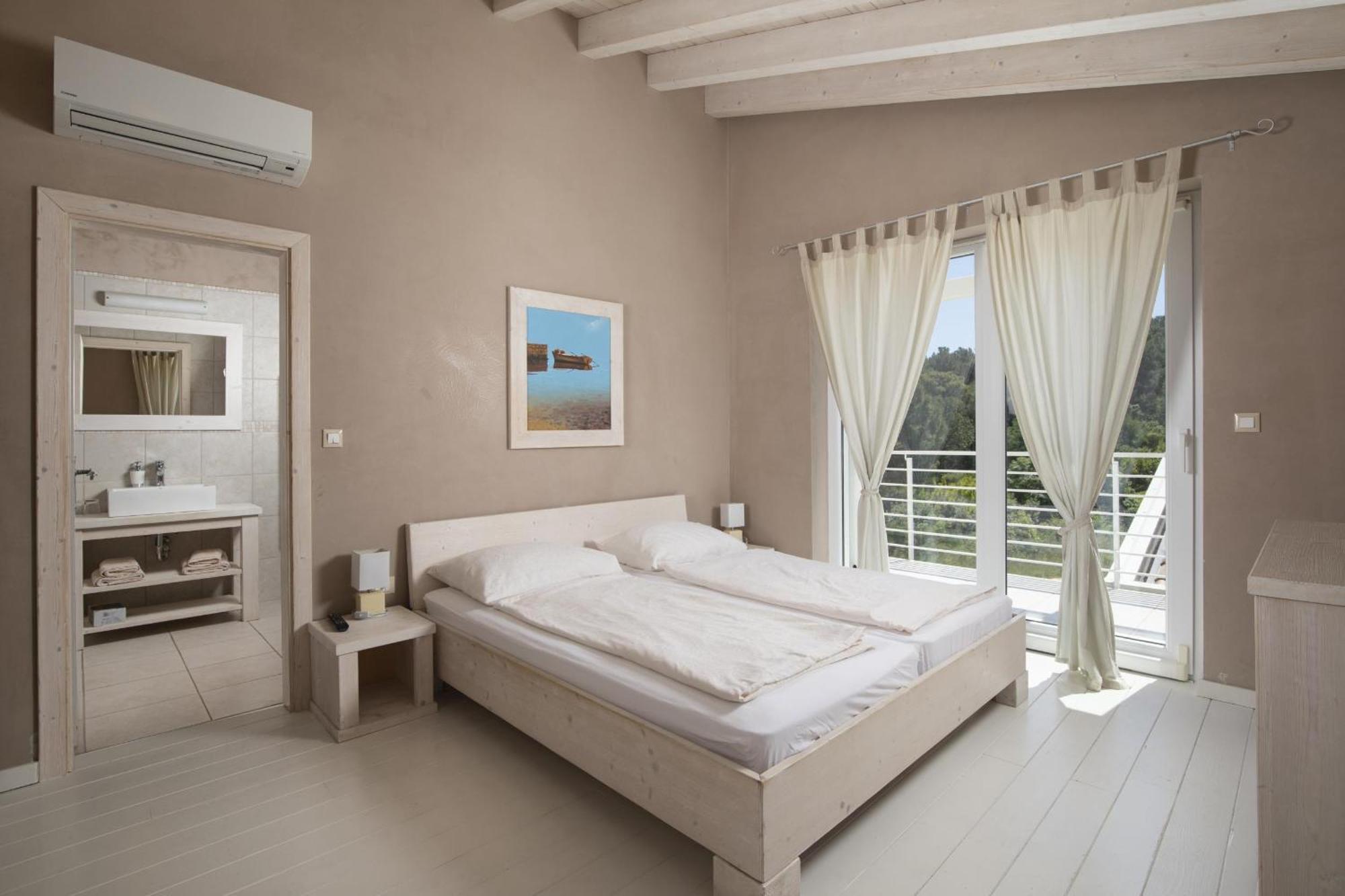 Villa Bella - Beautiful And Modern House With Pool, Souna, Jacuzzi & Playground, Liznjan - Istra 외부 사진
