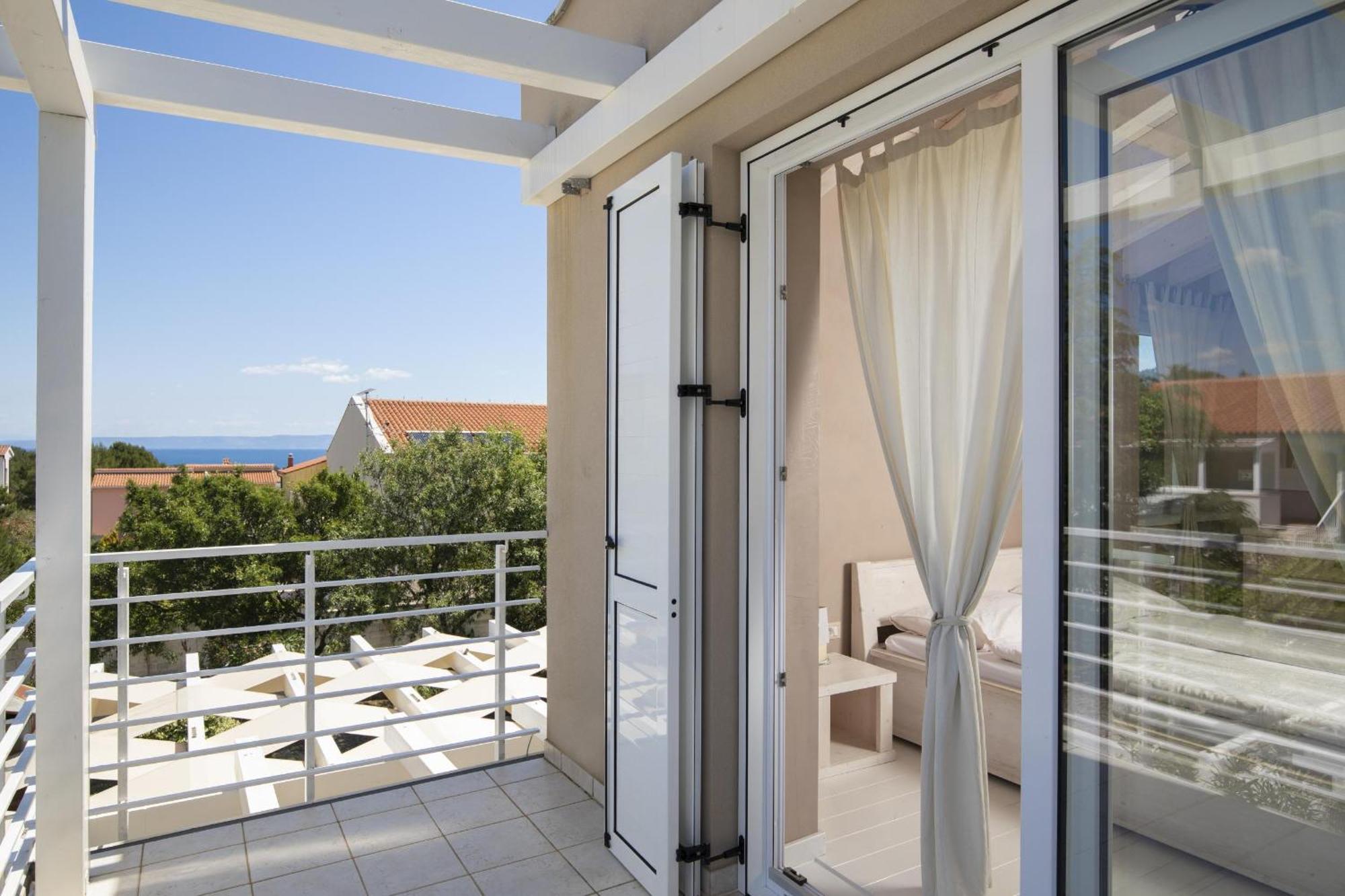 Villa Bella - Beautiful And Modern House With Pool, Souna, Jacuzzi & Playground, Liznjan - Istra 외부 사진