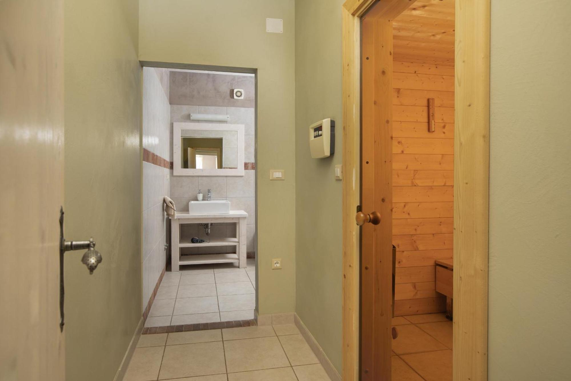 Villa Bella - Beautiful And Modern House With Pool, Souna, Jacuzzi & Playground, Liznjan - Istra 외부 사진