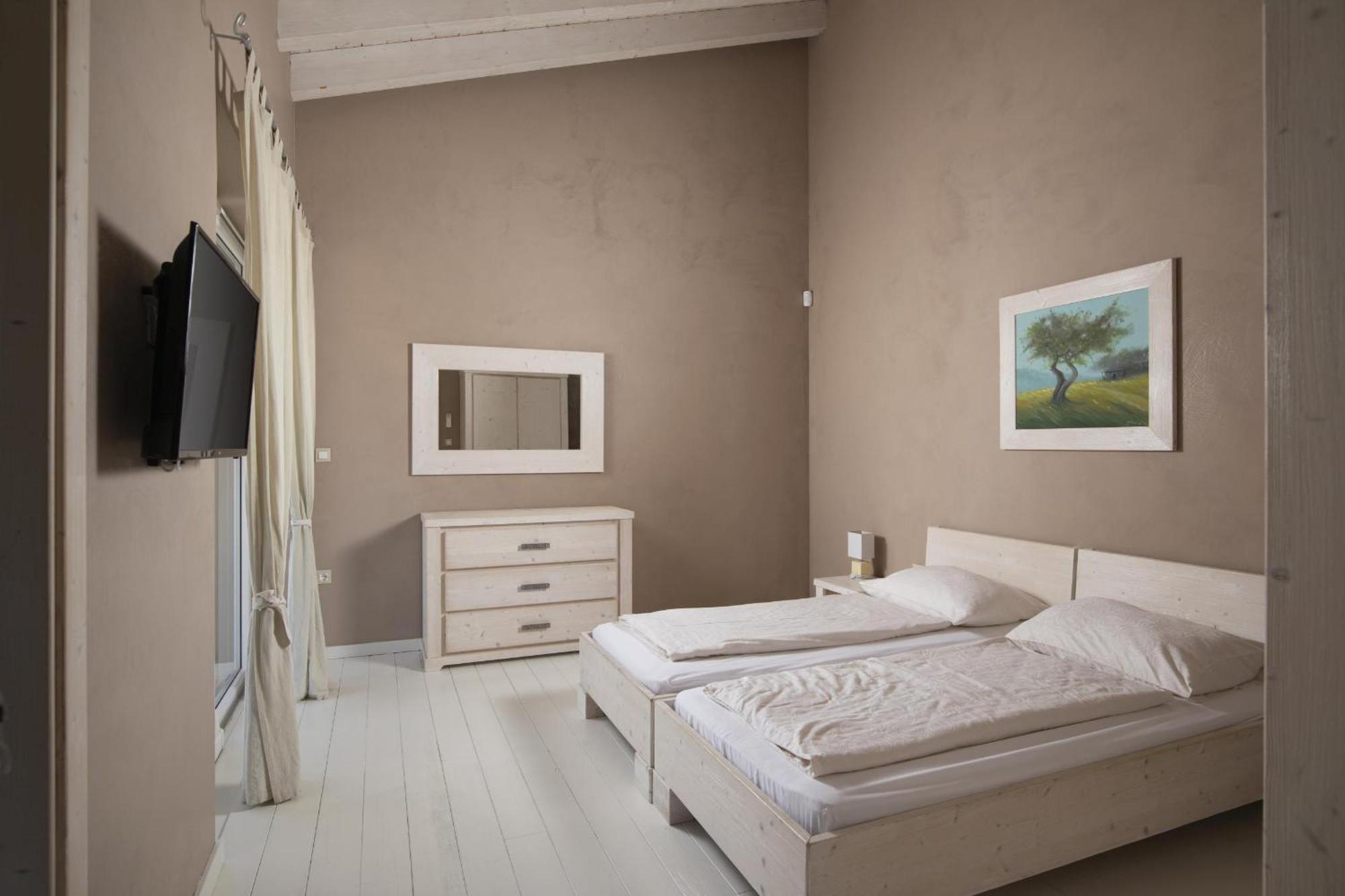 Villa Bella - Beautiful And Modern House With Pool, Souna, Jacuzzi & Playground, Liznjan - Istra 외부 사진